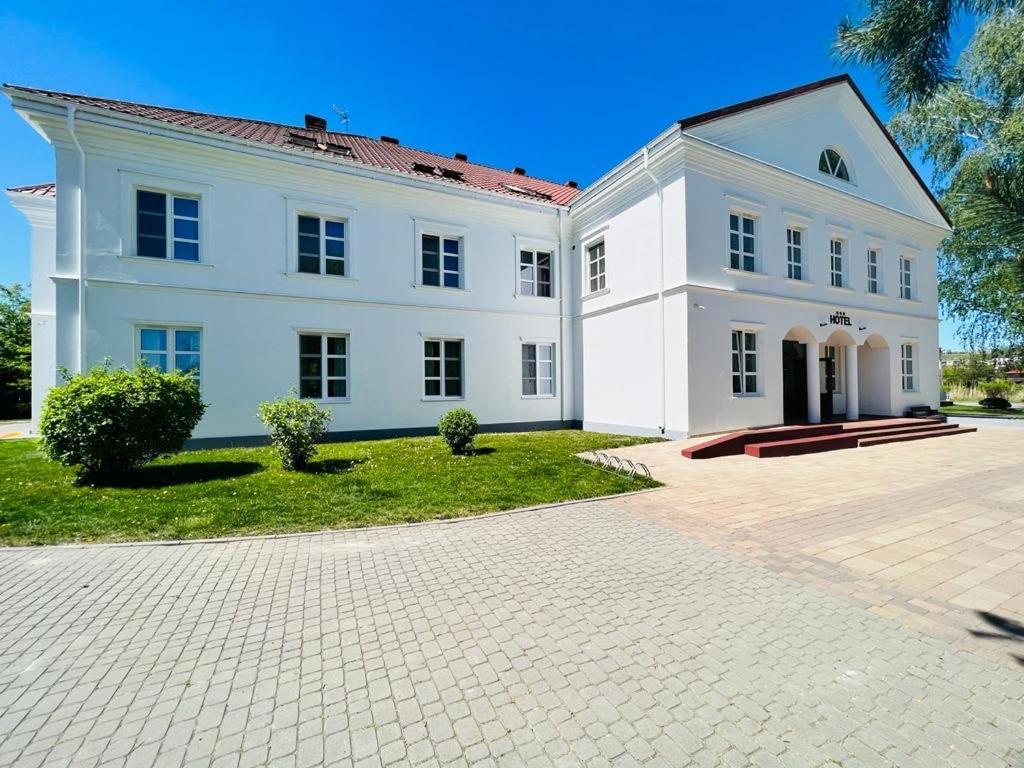 Hotel Nad Stara Nida *** Pinczow Exterior foto
